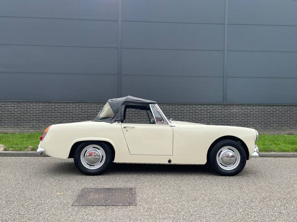 Image 16/22 of Austin-Healey Sprite Mk III (1966)