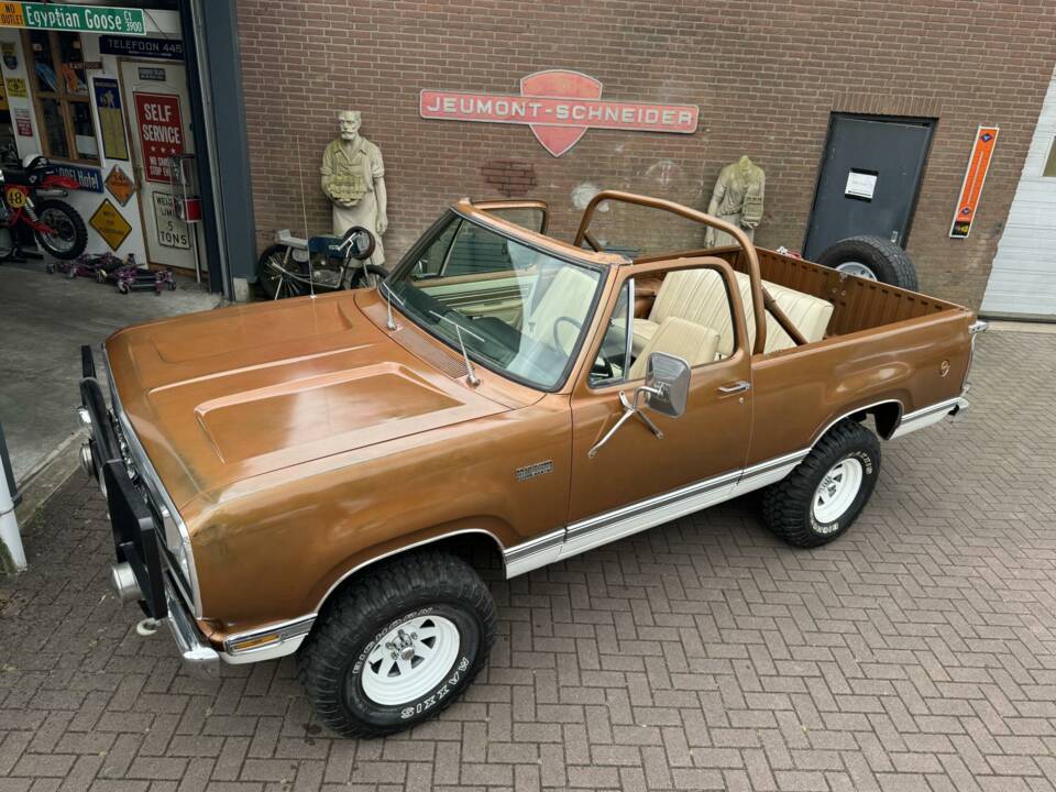 Bild 13/22 von Dodge Ramcharger (1976)