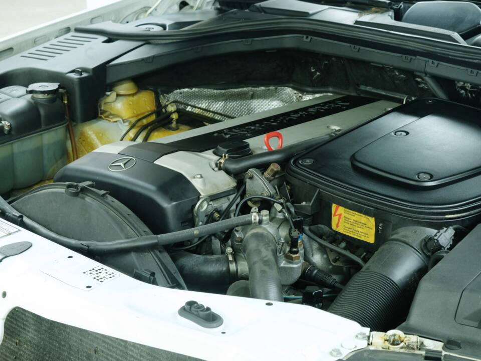 Bild 21/50 von Mercedes-Benz 300 SE (1992)
