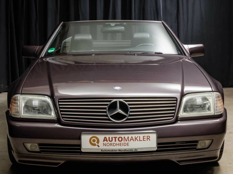 Image 12/43 of Mercedes-Benz 300 SL (1992)