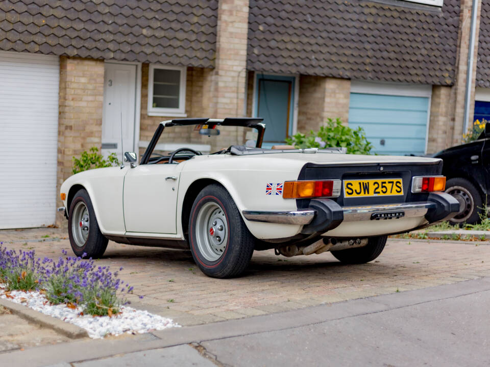 Imagen 18/30 de Triumph TR 6 (1977)