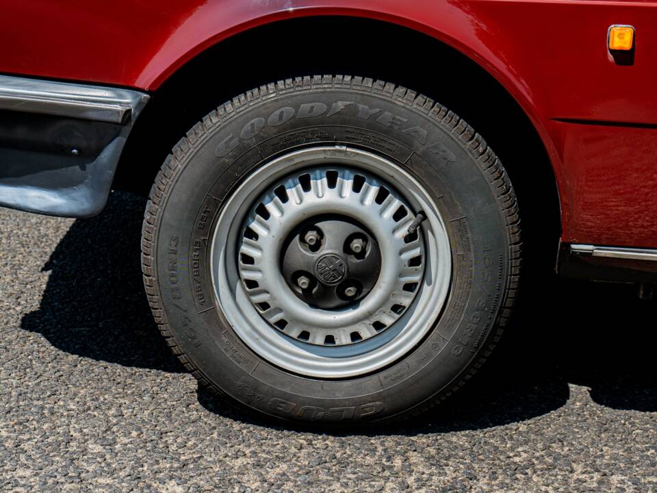 Imagen 33/50 de Alfa Romeo Giulietta 1.6 (1981)