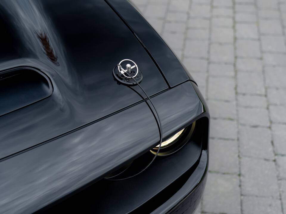 Image 12/86 of Dodge Challenger SRT "Black Ghost" (2023)