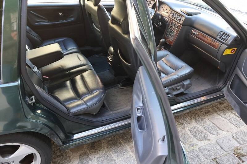 Bild 28/40 von Volvo V 70 2.0 T5 (1997)