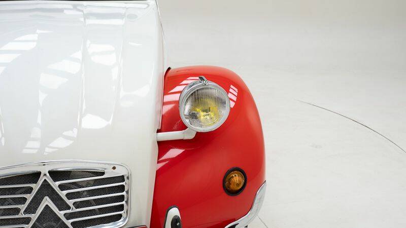 Imagen 11/15 de Citroën 2 CV 6 (1988)