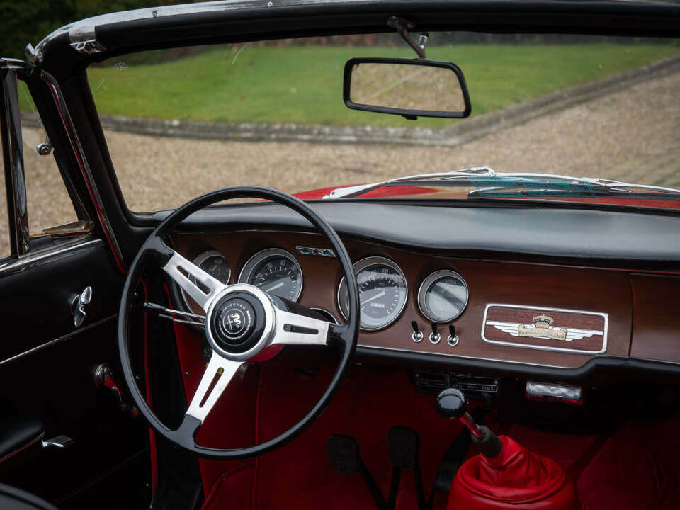 Image 10/21 de Alfa Romeo Giulia 1600 GTC (1966)