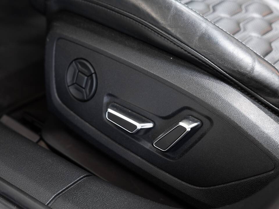 Image 12/40 of Audi RS6 Avant (2019)