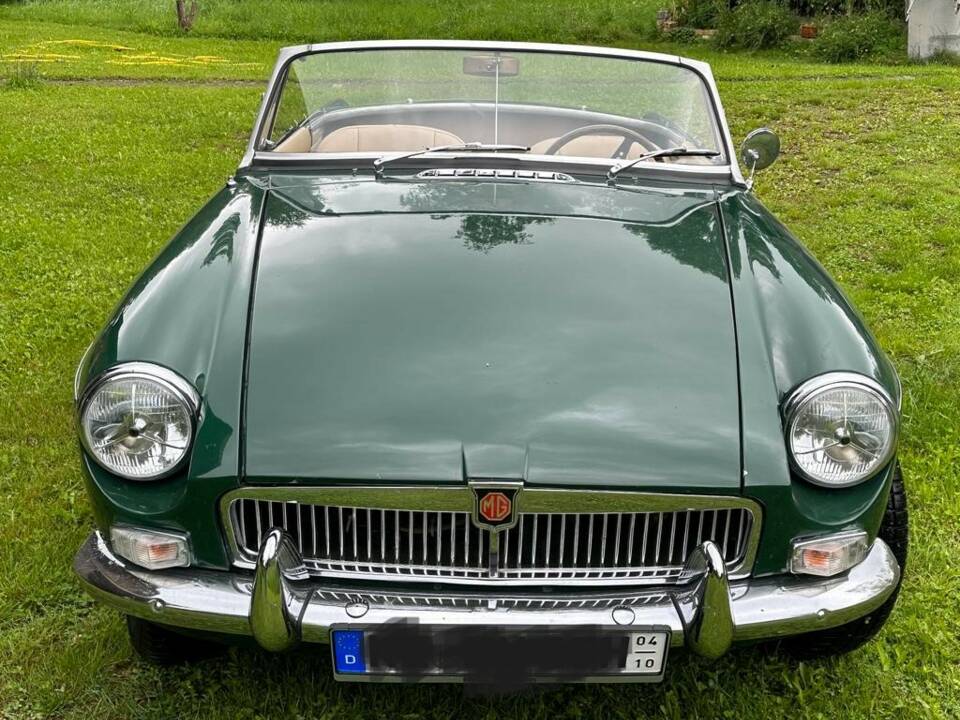 Image 6/18 of MG MGB (1965)