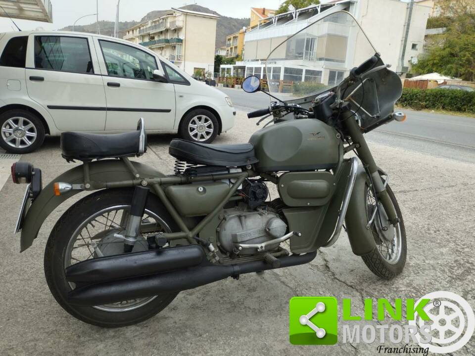 Image 5/10 de Moto Guzzi DUMMY (1979)