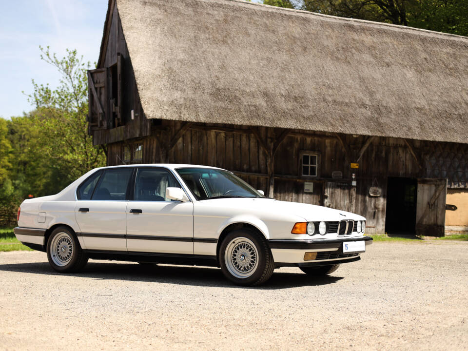 Bild 5/70 von BMW 735i (1991)
