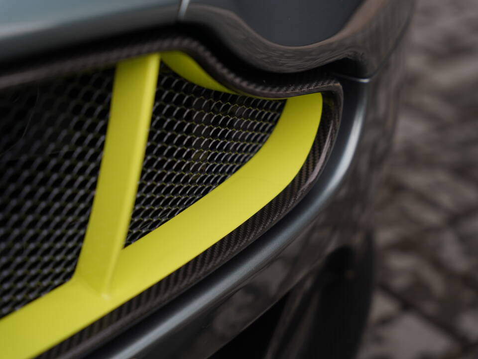 Bild 24/50 von Aston Martin V8 Vantage AMR (2018)