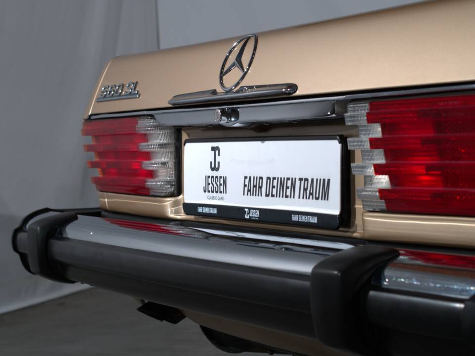 Image 22/47 de Mercedes-Benz 560 SL (1987)