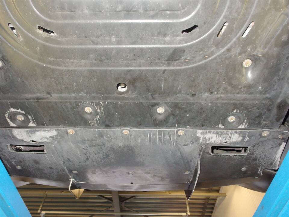 Image 85/99 of Ferrari California (2010)