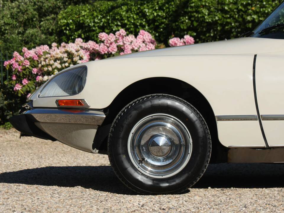 Imagen 21/50 de Citroën DS 20 Pallas (1971)