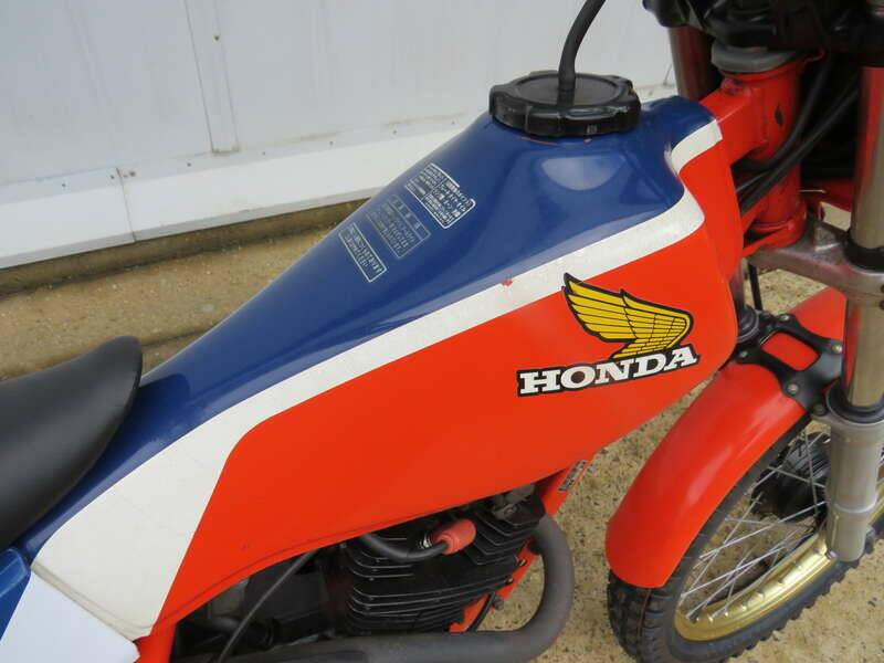 Image 10/34 of Honda TLR 200 (1983)