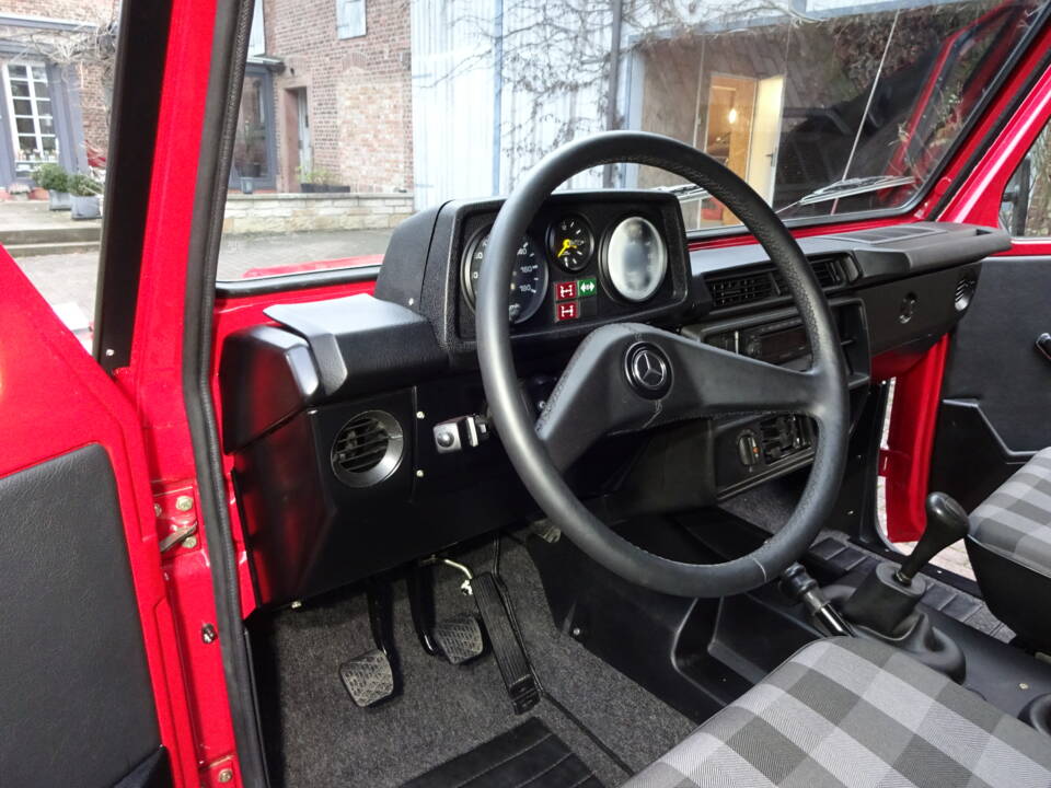 Bild 39/99 von Mercedes-Benz 240 GD (kurz) (1980)