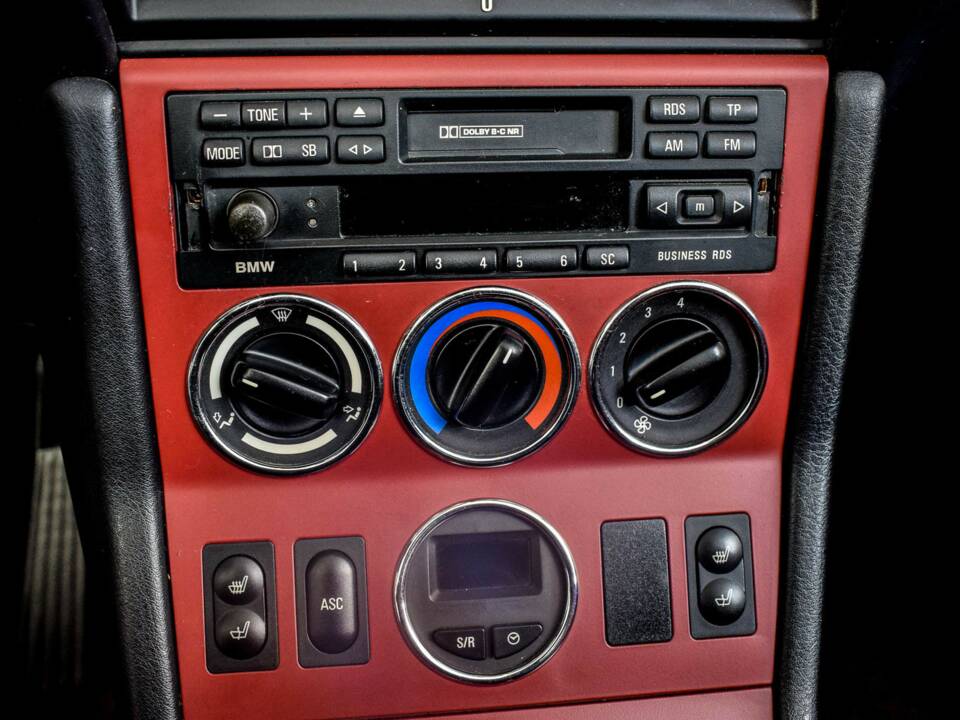 Bild 15/50 von BMW Z3 2.0 (2000)