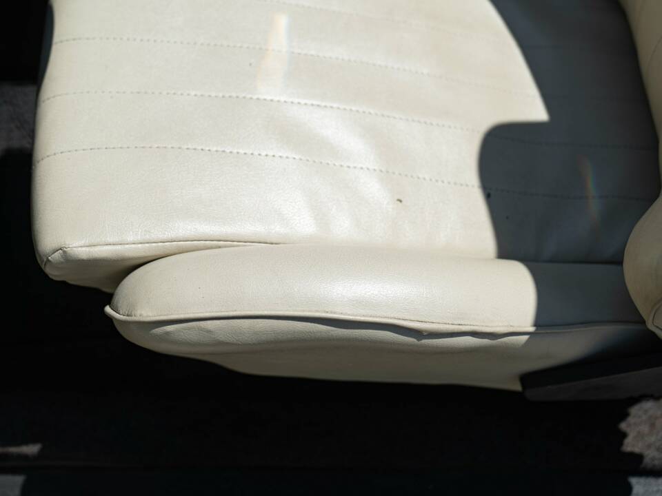 Image 33/50 of Volkswagen Beetle 1303 (1975)