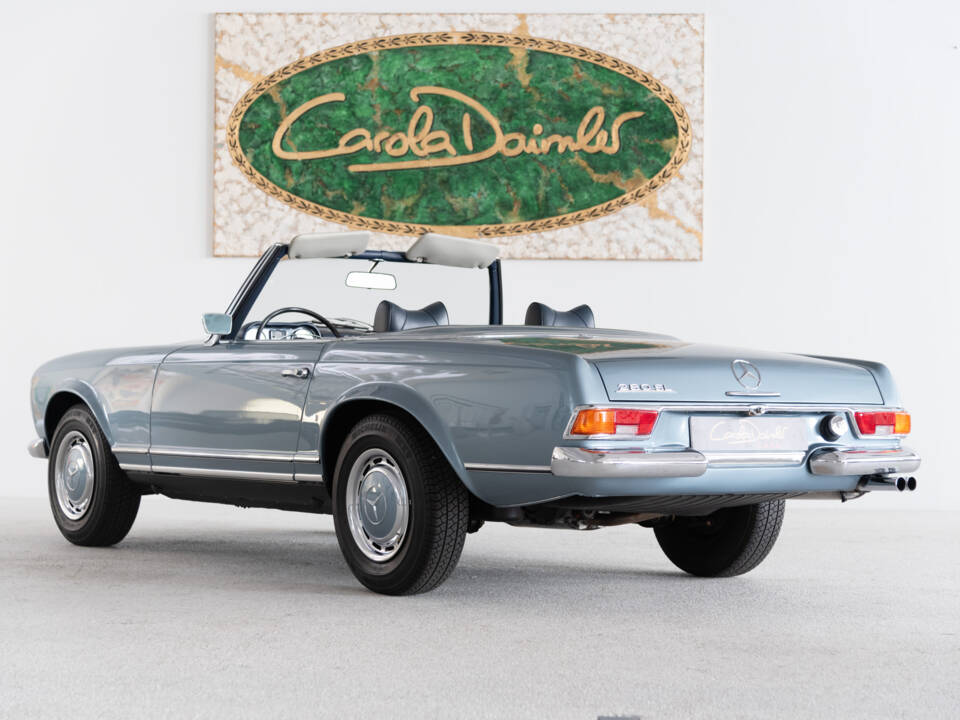 Image 8/48 of Mercedes-Benz 280 SL (1968)