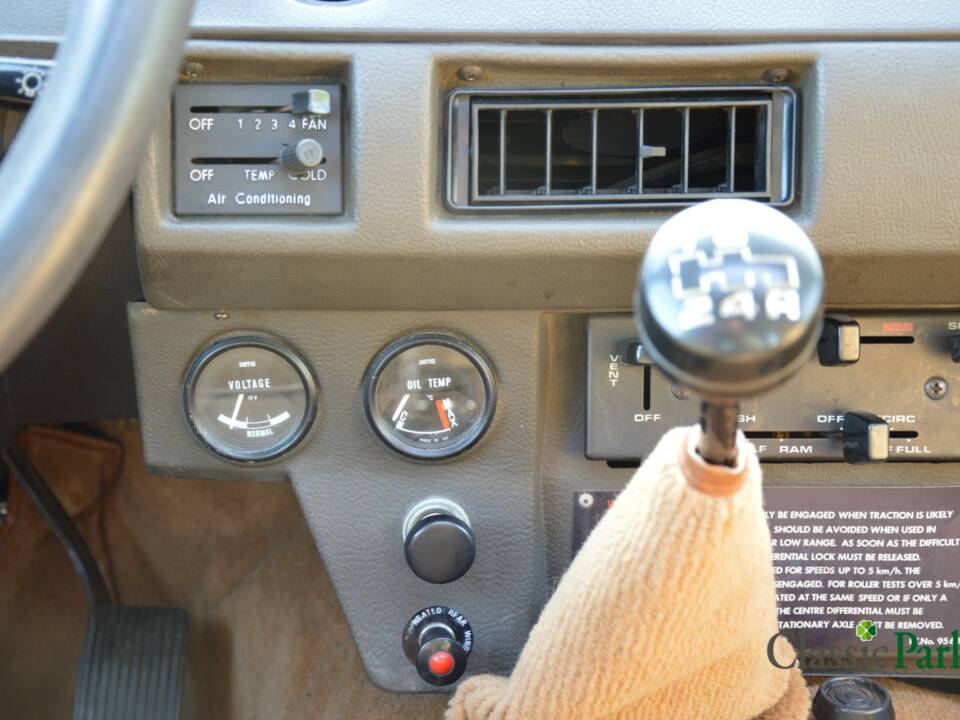 Bild 36/50 von Land Rover Range Rover Classic (1981)