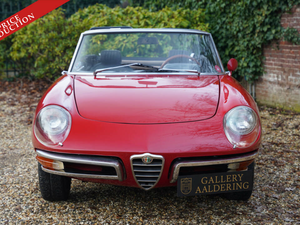 Afbeelding 20/50 van Alfa Romeo 1600 Spider Duetto (1967)