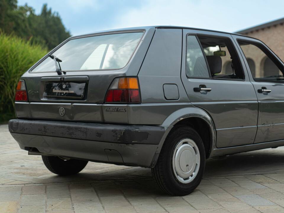Image 10/42 de Volkswagen Golf Mk I 1.6 (1983)