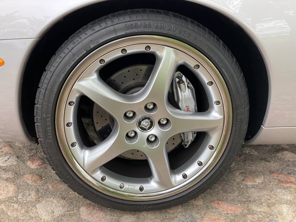 Bild 6/29 von Jaguar XKR (2000)
