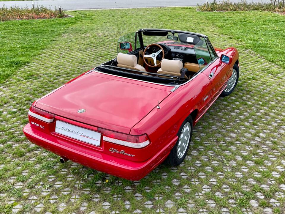 Bild 16/23 von Alfa Romeo 2.0 Spider (1991)