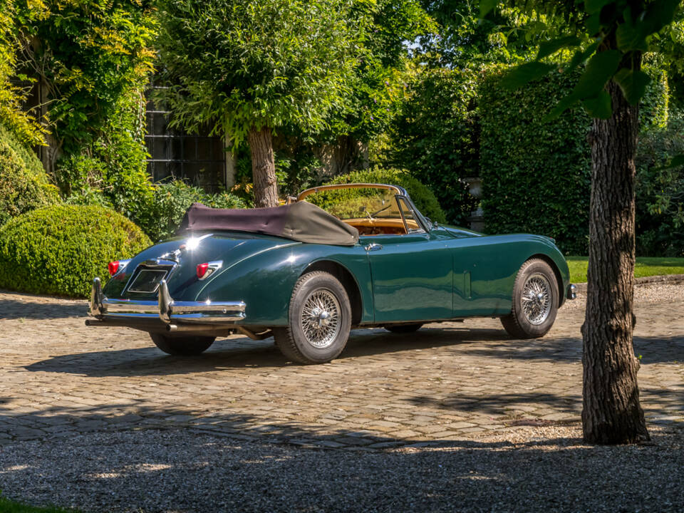 Image 28/37 of Jaguar XK 150 3.8 S OTS (1959)
