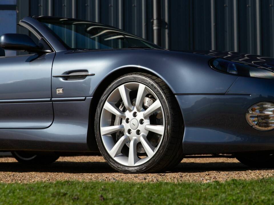 Imagen 14/50 de Aston Martin DB 7 Vantage Volante (2003)