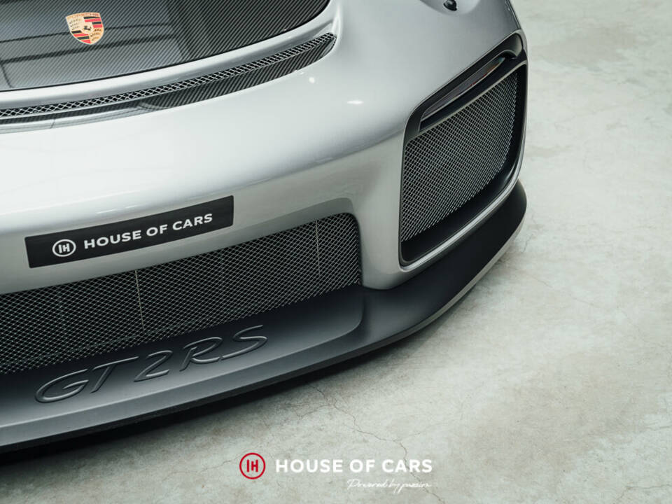 Bild 12/25 von Porsche 911 GT2 RS (2018)