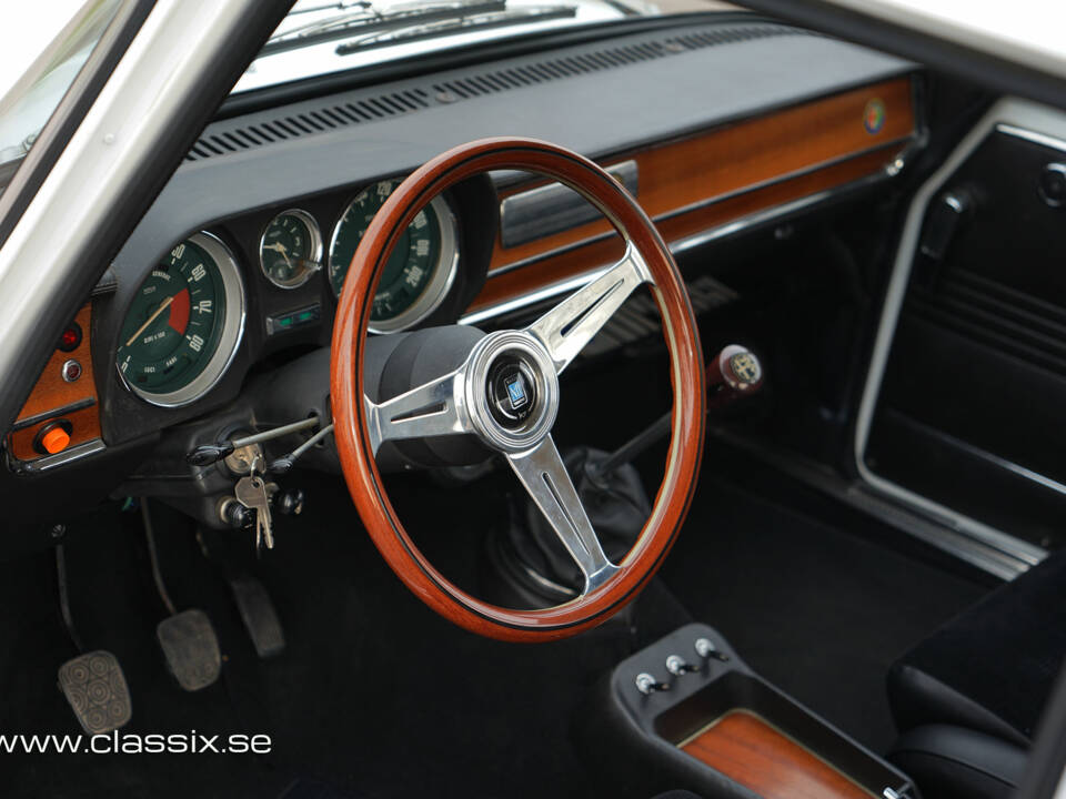 Imagen 22/27 de Alfa Romeo Giulia Super 1.3 (1974)