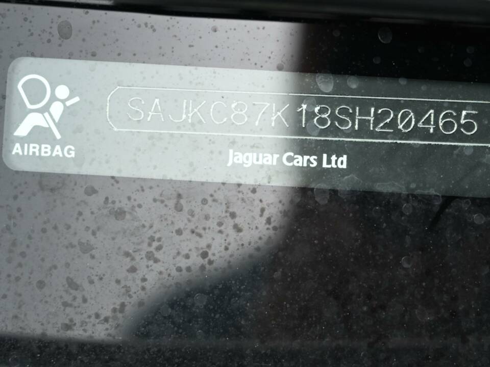 Image 19/50 de Jaguar XJ 8 4.2 (2009)