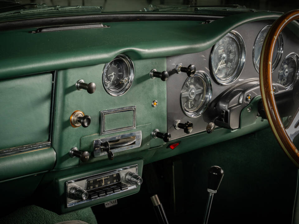 Immagine 17/30 di Aston Martin DB 4 Prototype (1957)