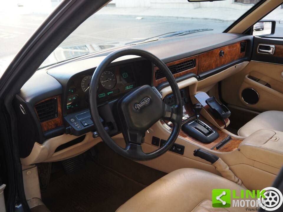 Bild 4/50 von Jaguar Sovereign 3.6 (1988)