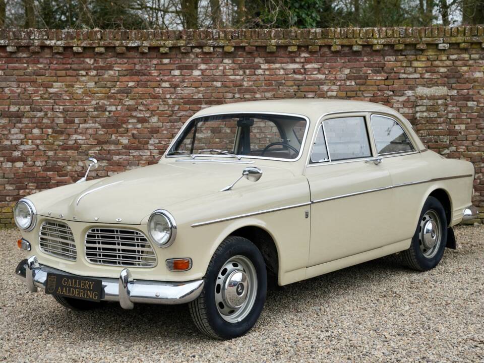 Image 1/50 of Volvo P 121 (1967)