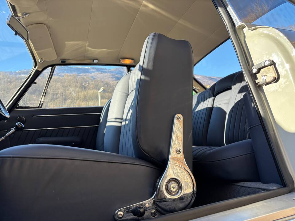 Bild 17/32 von Alfa Romeo 2600 Sprint (1963)