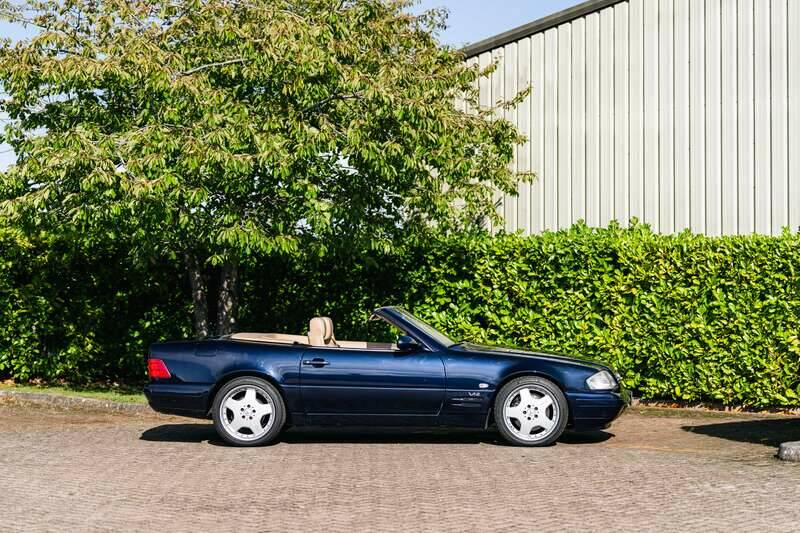 Image 5/50 of Mercedes-Benz SL 600 (2000)