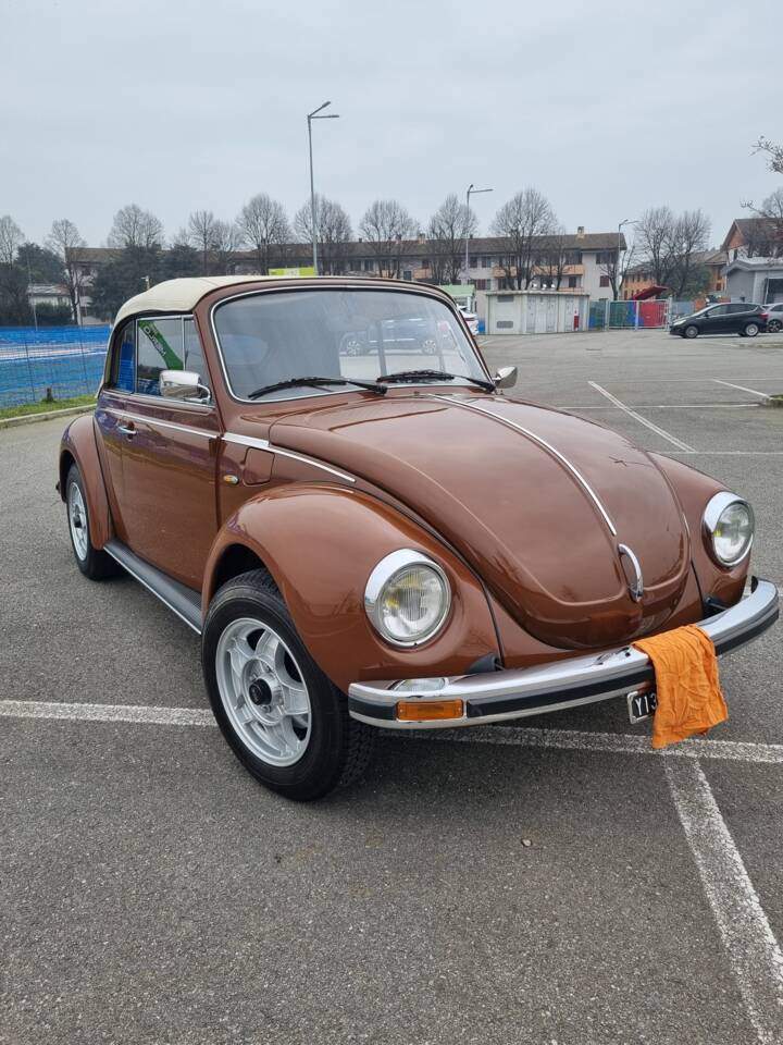 Image 4/13 of Volkswagen Beetle 1303 (1975)