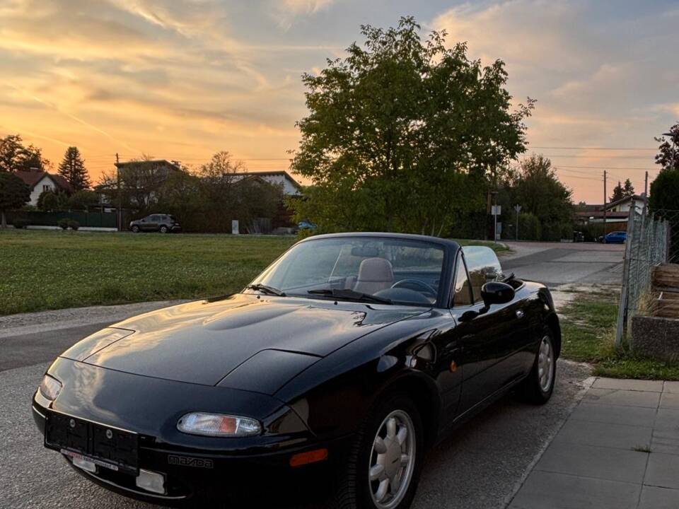 Image 2/23 of Mazda MX-5 1.6 (1992)