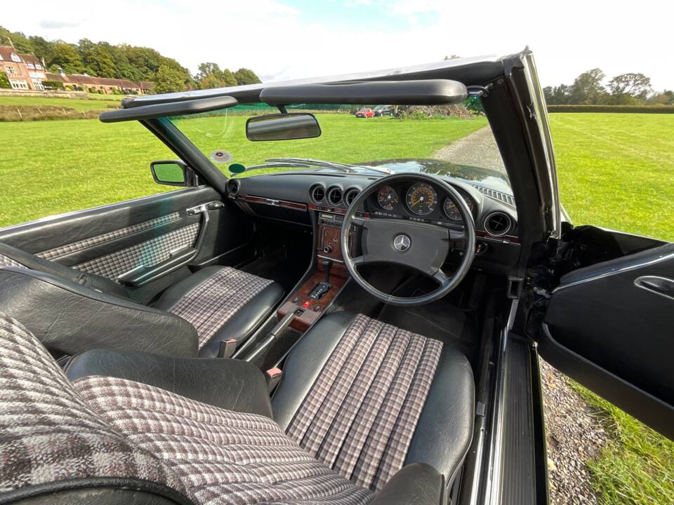 Imagen 31/45 de Mercedes-Benz 300 SL (1988)