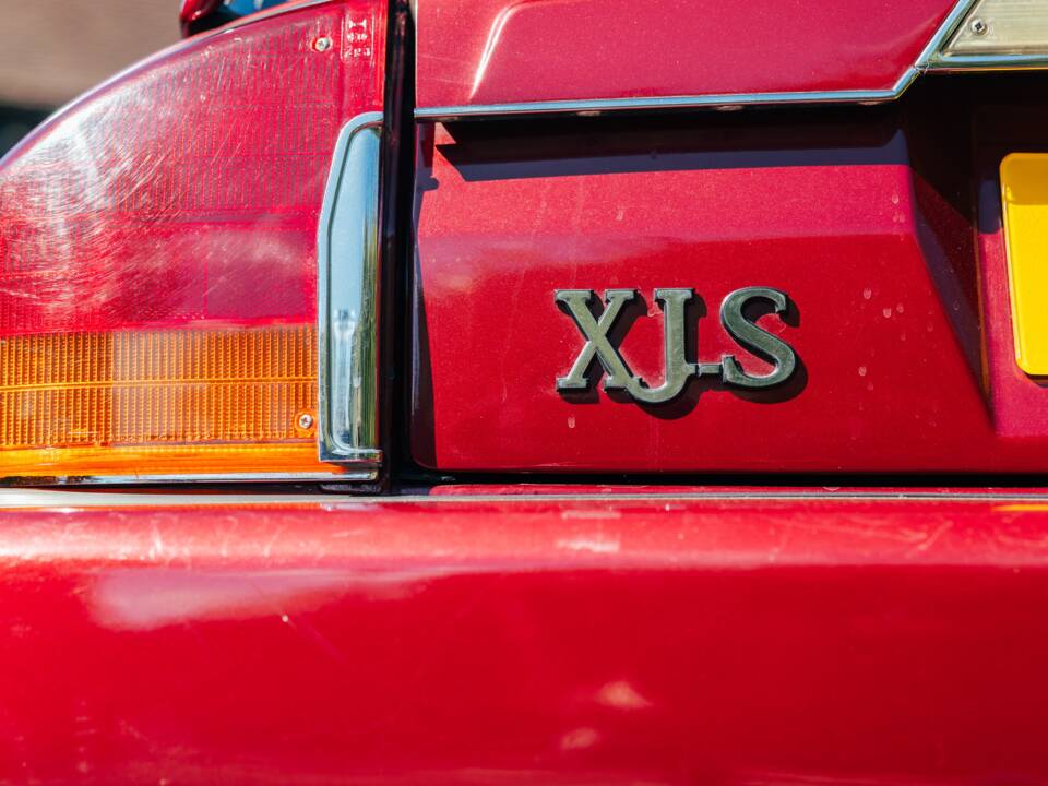 Image 40/50 of Jaguar XJR-S V12 Le Mans (1991)