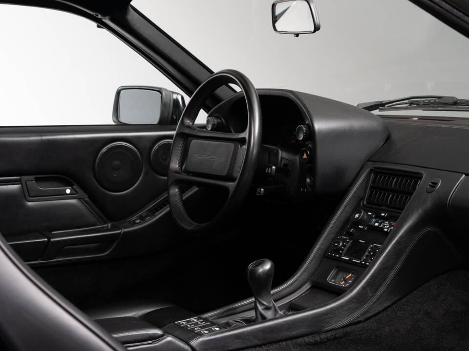 Image 19/43 of Porsche 928 GT (1991)
