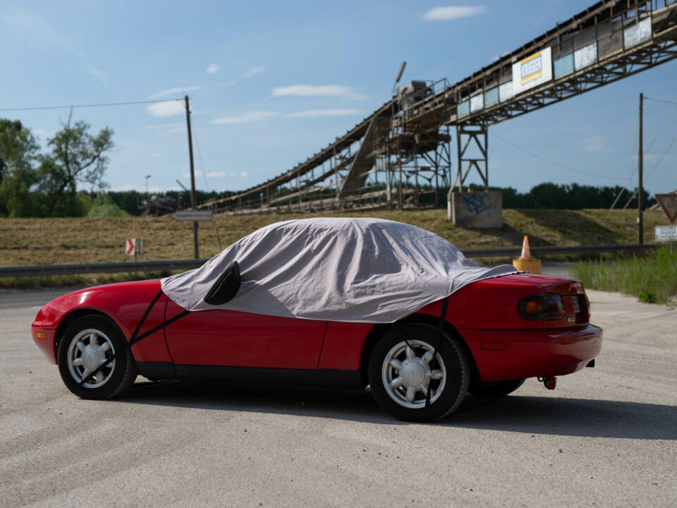 Image 23/24 of Mazda MX-5 1.6 (1992)