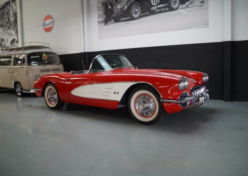 Image 1/50 of Chevrolet Corvette (1958)