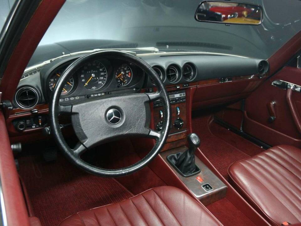 Image 13/30 de Mercedes-Benz 300 SL (1985)