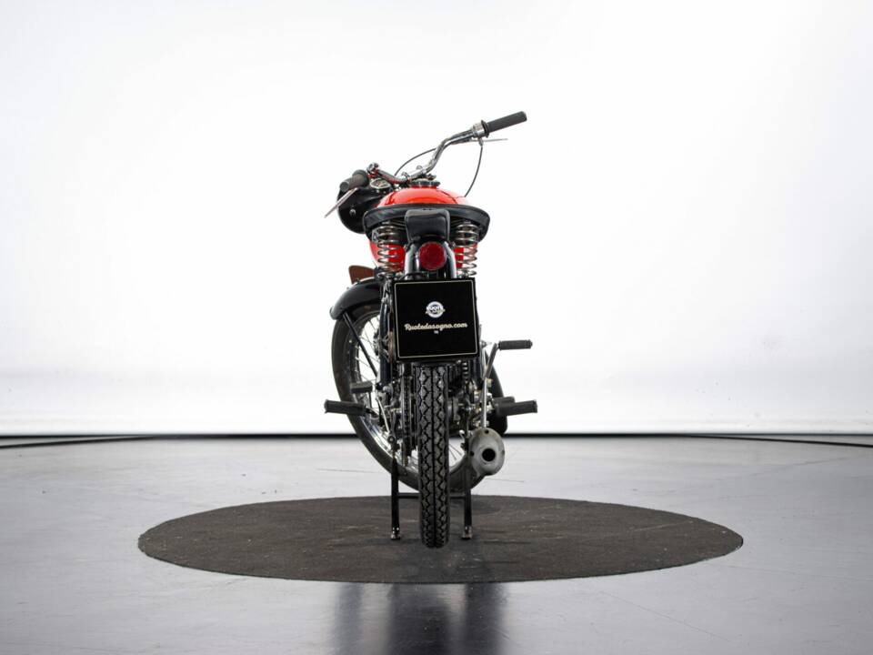 Bild 3/50 von Gilera 150 Sport (1951)