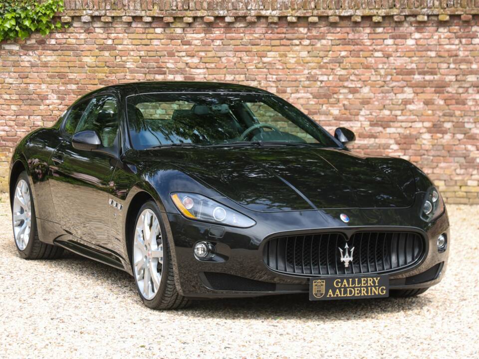 Image 35/50 of Maserati GranTurismo S (2008)