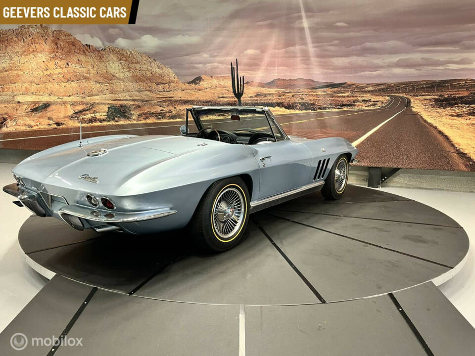 Image 6/33 de Chevrolet Corvette Sting Ray Convertible (1966)