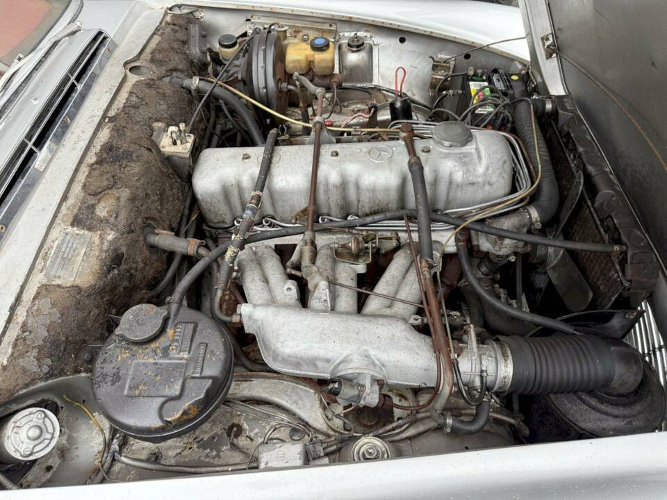 Image 20/36 de Mercedes-Benz 230 SL (1965)